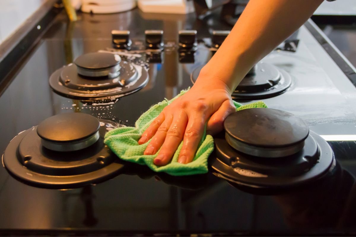Qual O Melhor Jeito De Limpar Cozinha Aprenda E Faça Rapidinho News Cotidiano 8744