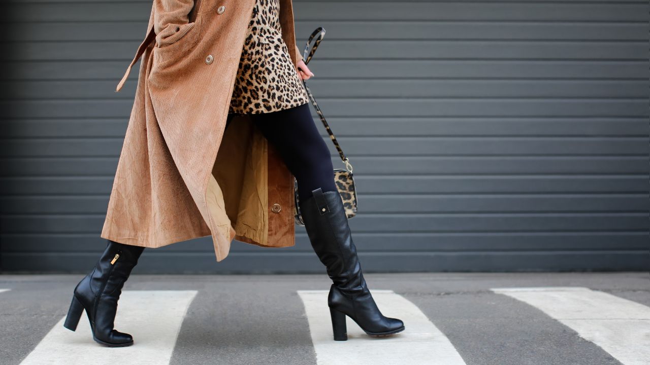 Botas cano longo.